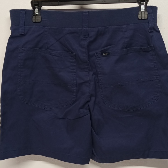 NWT Lee ultra soft waistband mid-rise short women's Sz 8 (medium) New - Picture 3 of 12